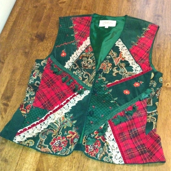 Susan Bristol Tops - Vintage Lined Corduroy Plaid Embroidered Christmas Vest Patchwork M